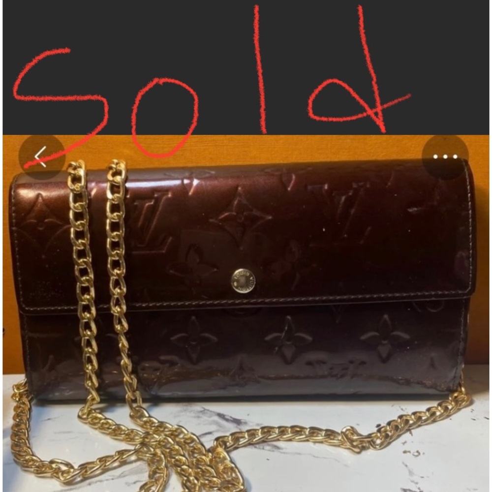 SOLDAuthentic Louis Vuitton Vernis Amarante Sarah Wallet - Picture 3 of 16